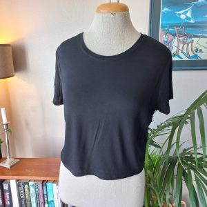 Black T-shirt | Large