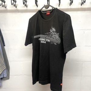 Black T-shirt | Medium