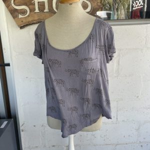 Grey T-shirt | Small