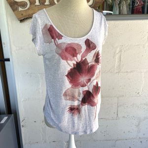 Grey and Flower T-shirt | Maternity Medium