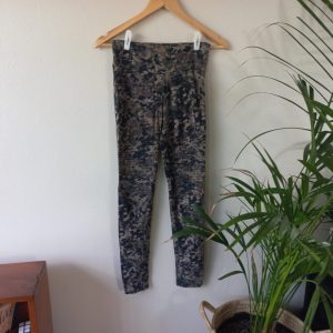 Camo Leggings | Small