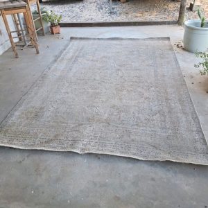 Frayed Look Rug