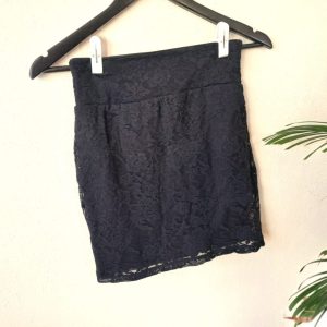 Black Lace Skirt | XS