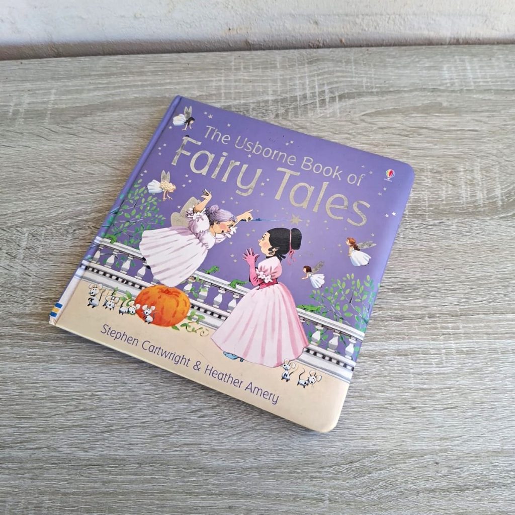 The Usborne Book of Fairy Tales - Stephen Cartwright