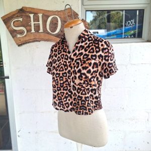 Animal Print Crop Button Up Shirt | SS