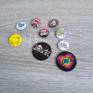 9 x Pins