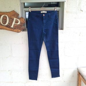 Skinny Jeans | 10