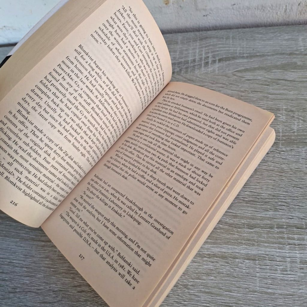 The Girl Who Played with Fire | Stieg Larsson - Image 2