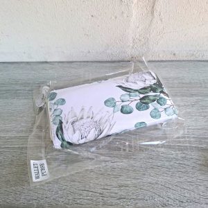 Ladies Purse - White Proteas